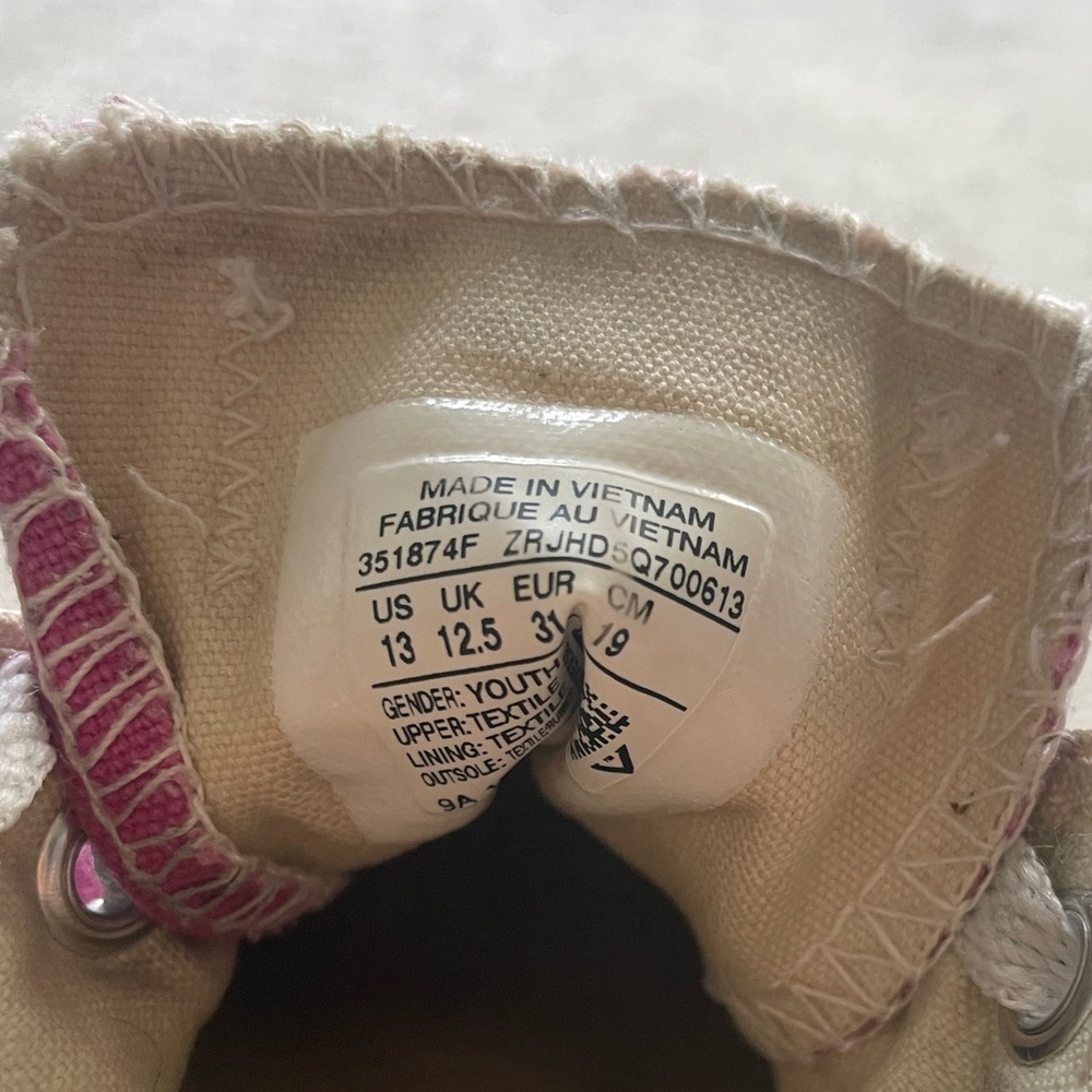 Kids Pink Low Rise Converse - Picture 2 of 2